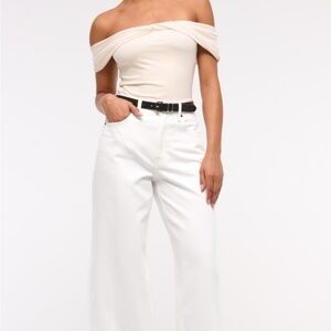 Abercrombie & Fitch Wide Leg High Rise Jean